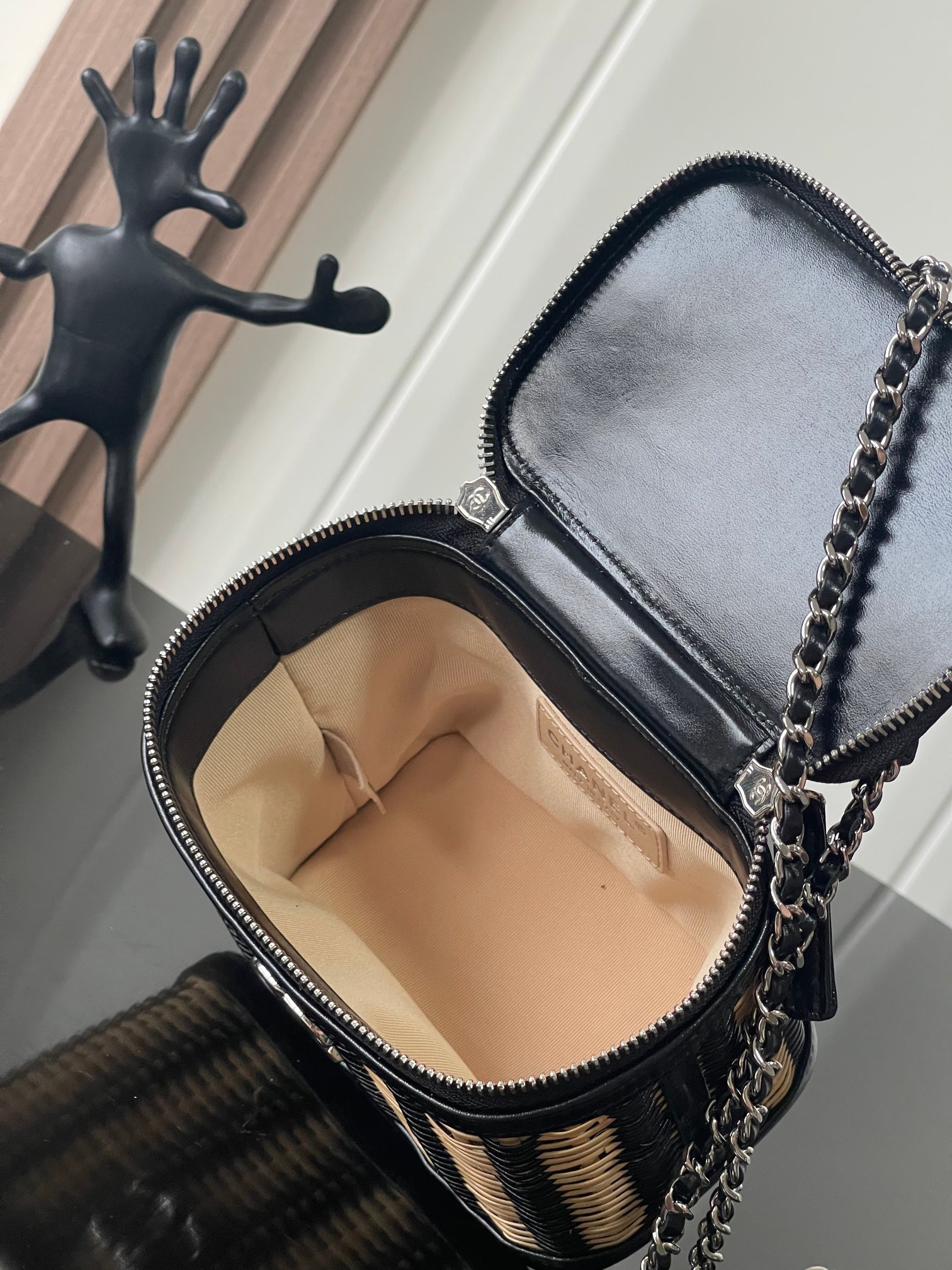 chanel cosmetic bag 1352