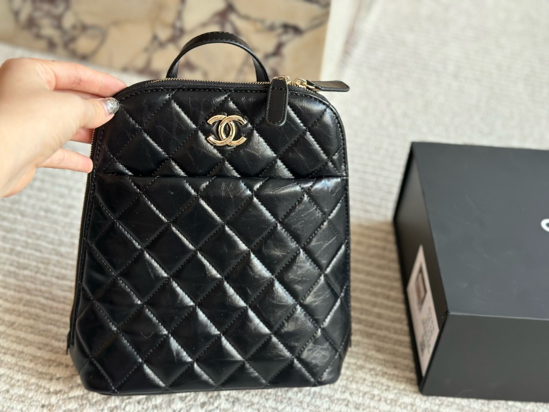 Chanel shiny backpack 3332