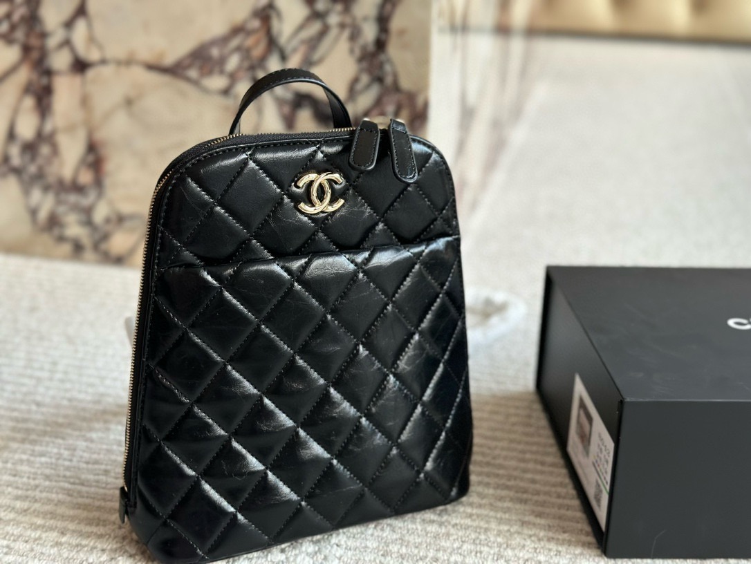 Chanel shiny backpack 3332