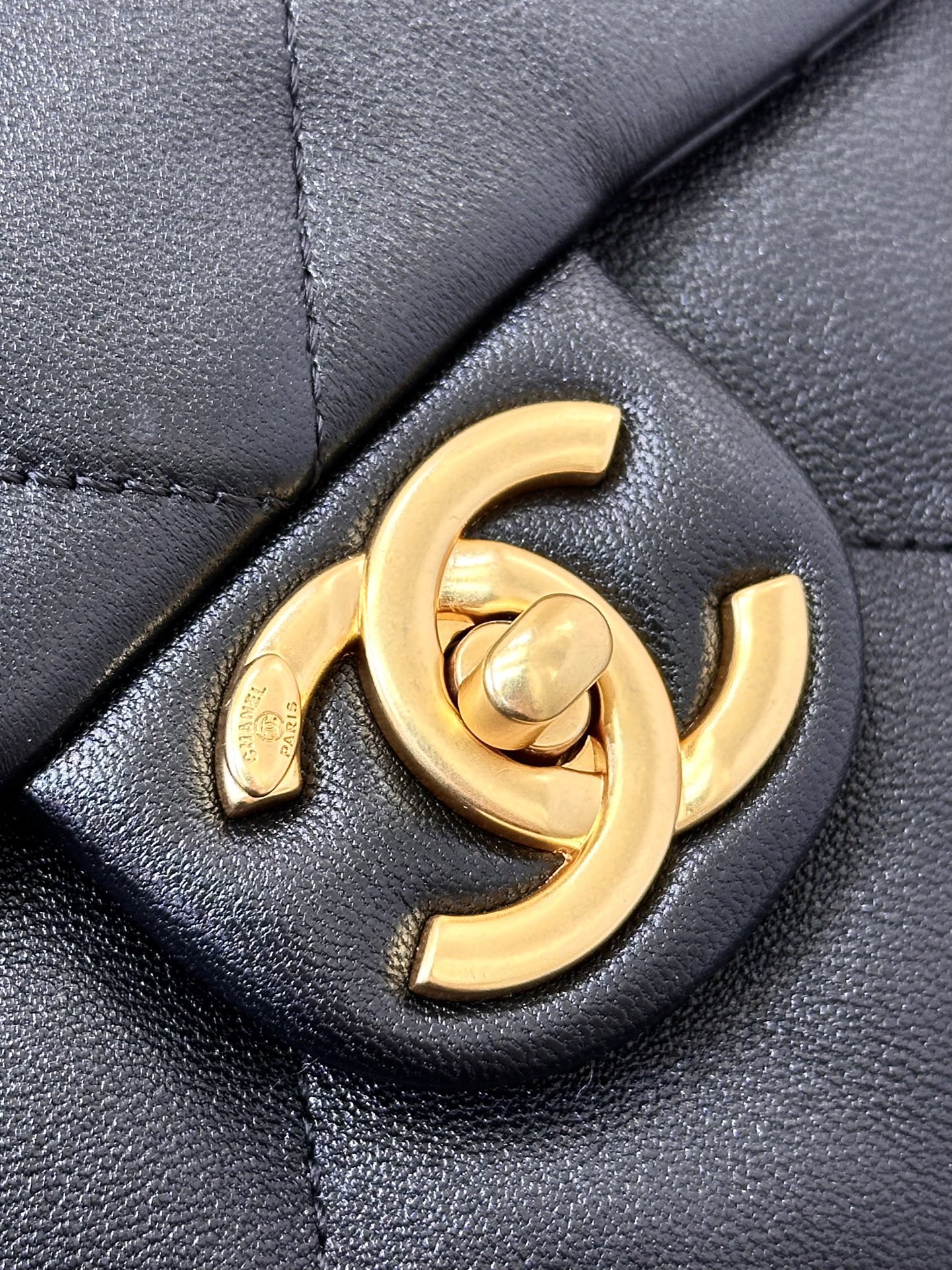 Chanel Tote Bag 5315