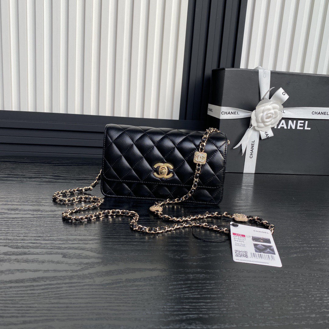 Chanel embossed rhinestone chain accordion bag AP4300