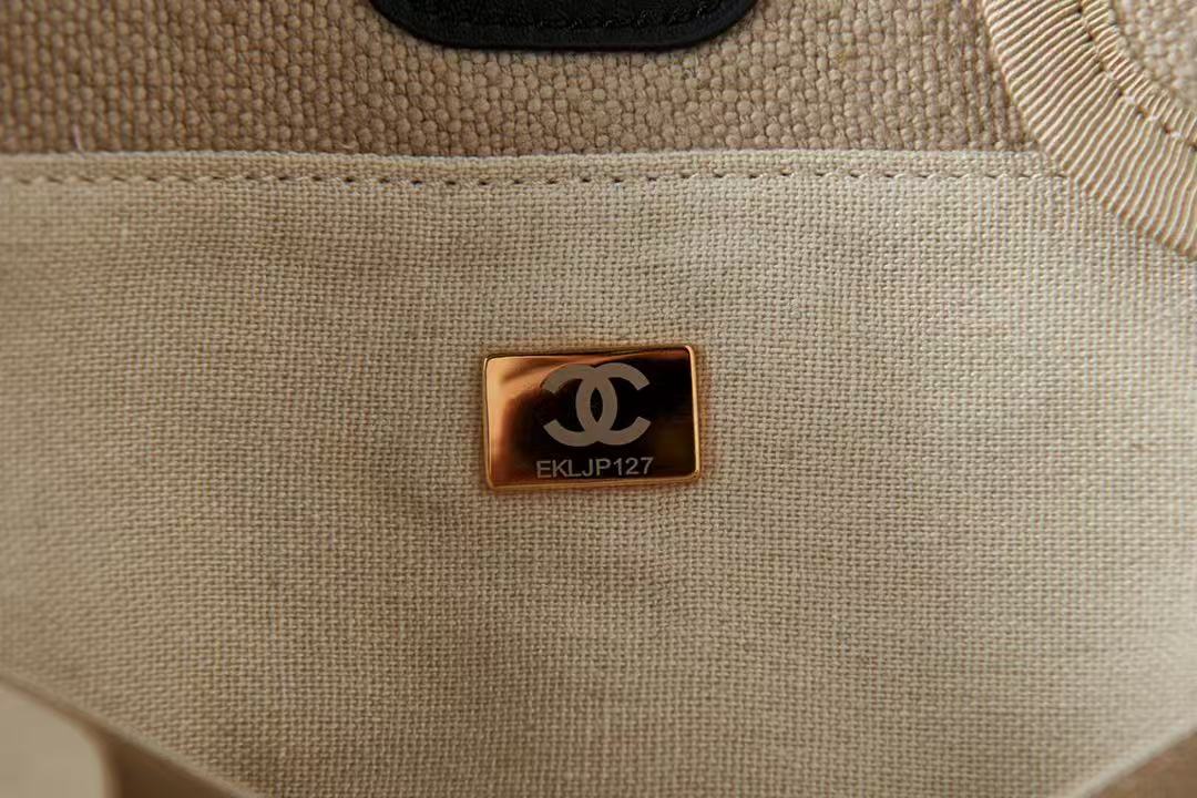 Chanel beach bag AS3257