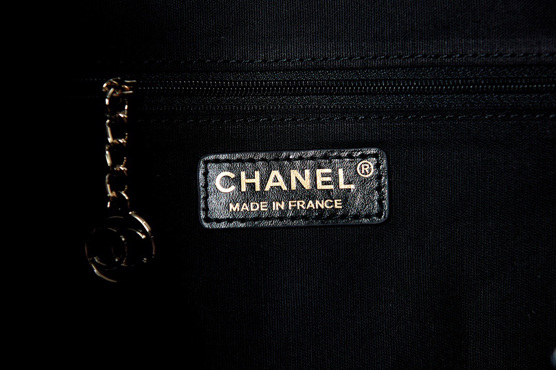 Chanel beach bag AS32573