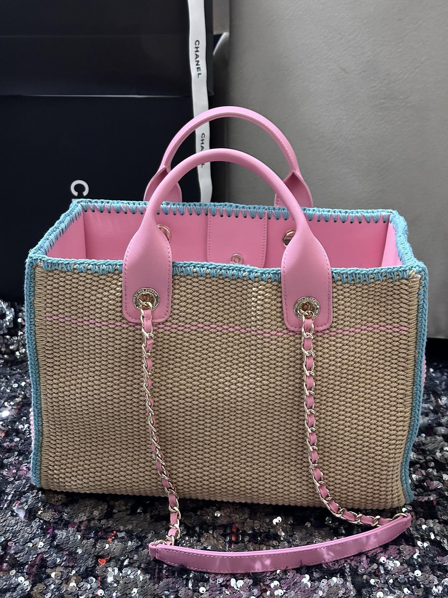 Chanel beach bag AS32574