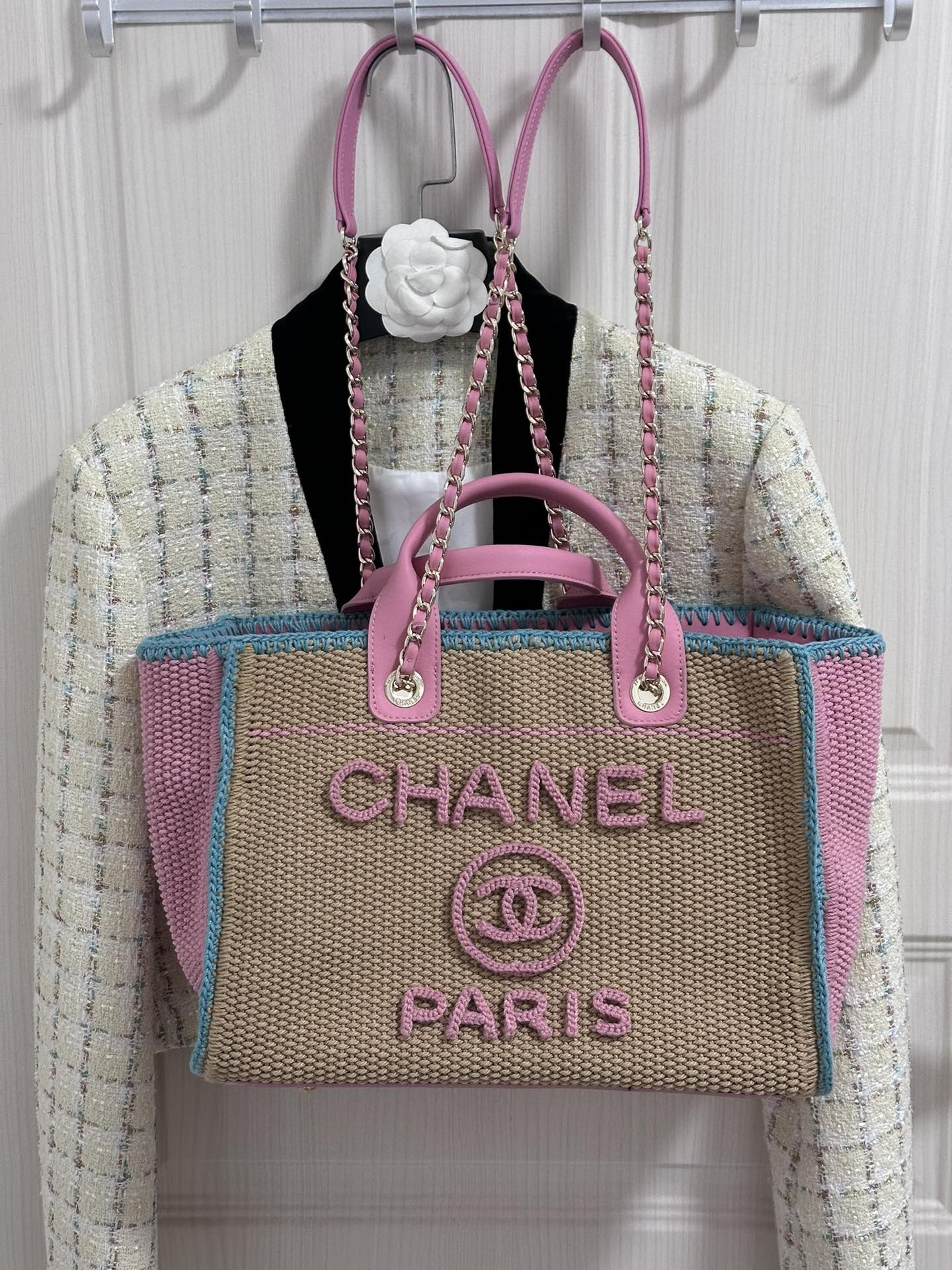 Chanel beach bag AS32574