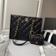 Chanel shopping bag AS4940