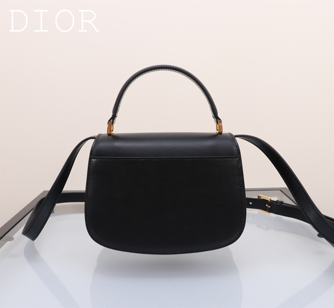 Dior montaigne avenue top handle 9371