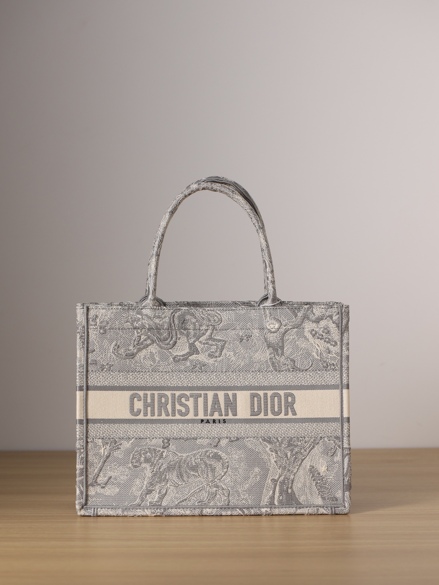 Dior Tote  MM D0132