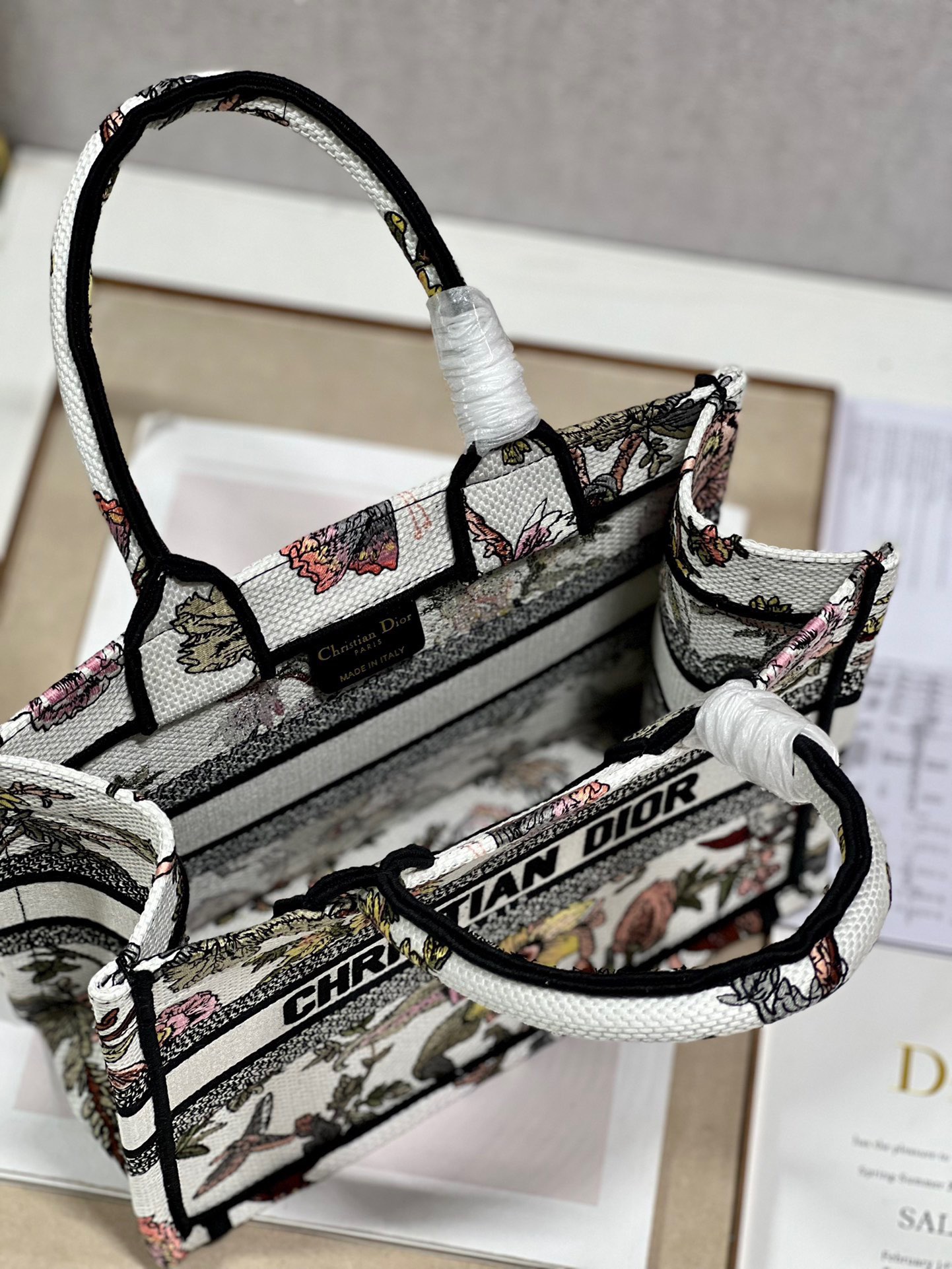 Dior Mini book tote D0152