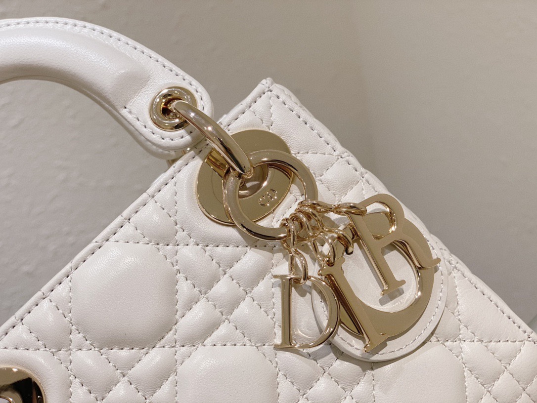 Lady Dior three-grid white D0161