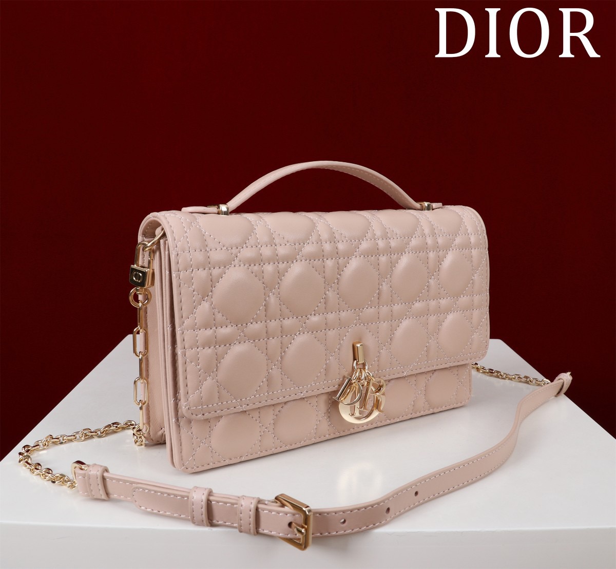 Dior sheepskin diamonds D0171