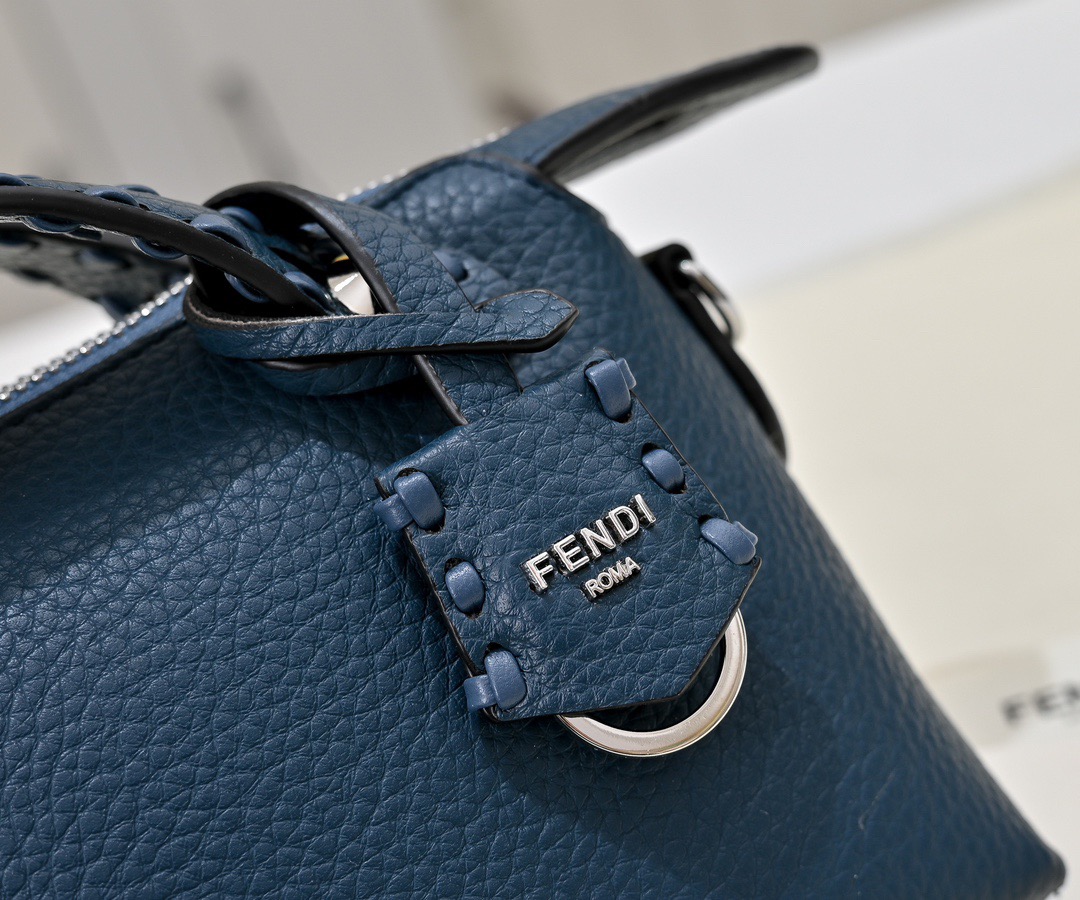 Fendi's new Boston handbag F0002