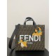 Fendi's old-fashioned Dragon Year shopping bag F0014