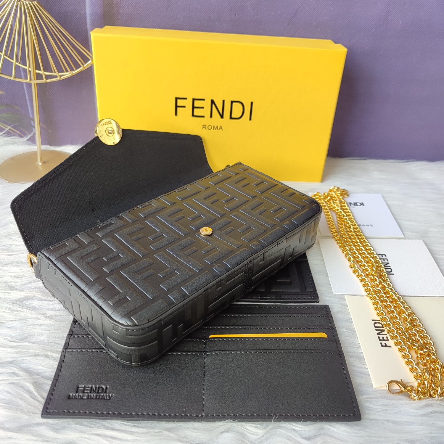 Fendi geometric flap mini handbag F0023