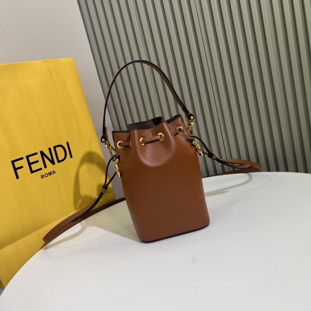 Fendi mon tresor small bucket bag F0030