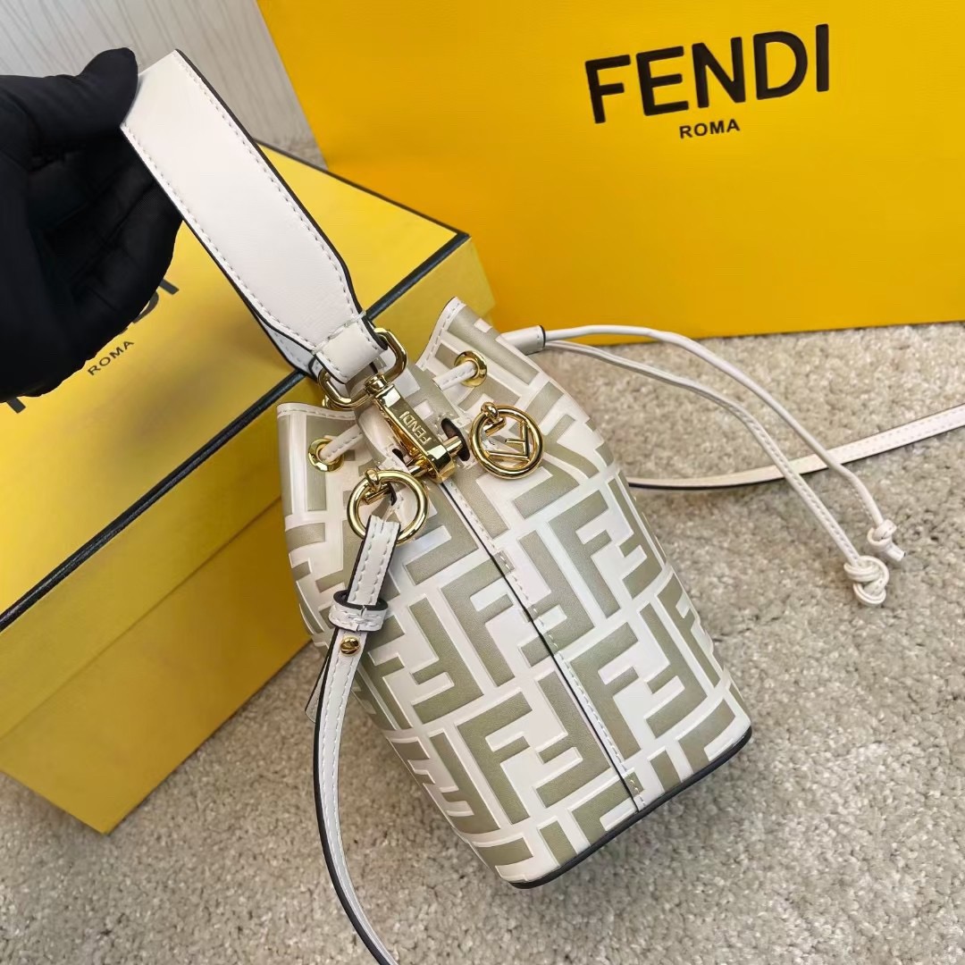 Fendi mon tresor small bucket bag F0031