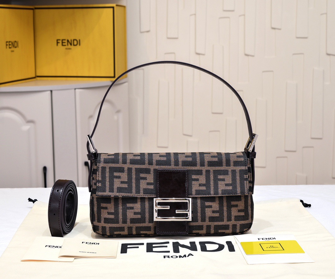 Fendi Vintage GM F0038