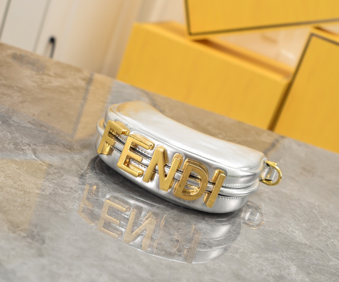 Fendi Praphy underarm bag  F0039