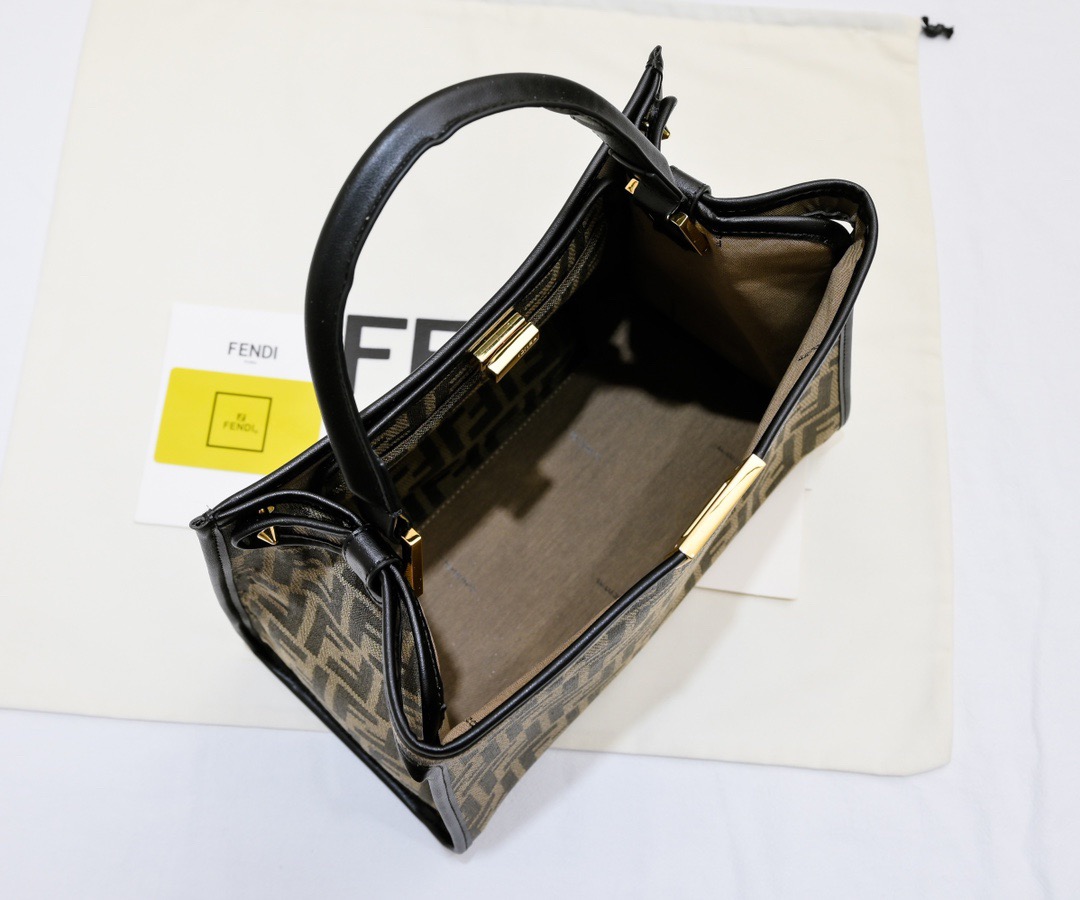 Fendi Peekaboo x-lite series of handbags F0040