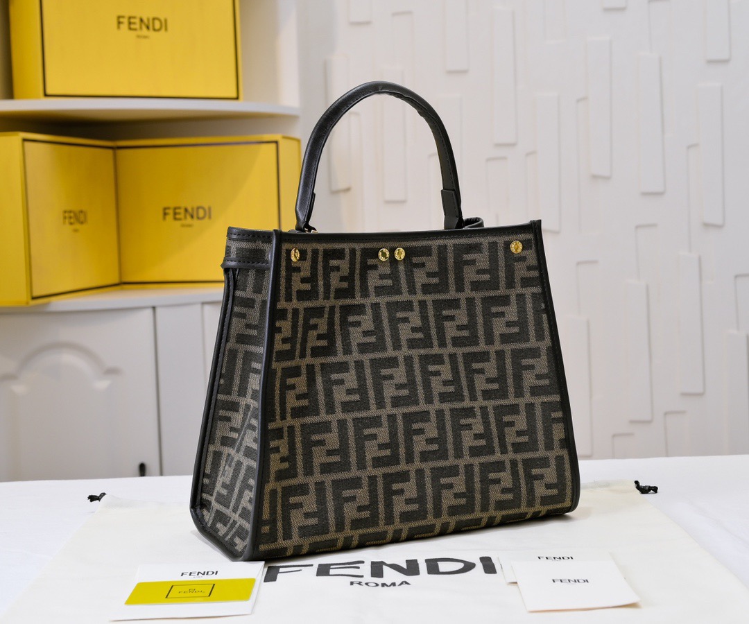 Fendi Peekaboo x-lite series of handbags F0040