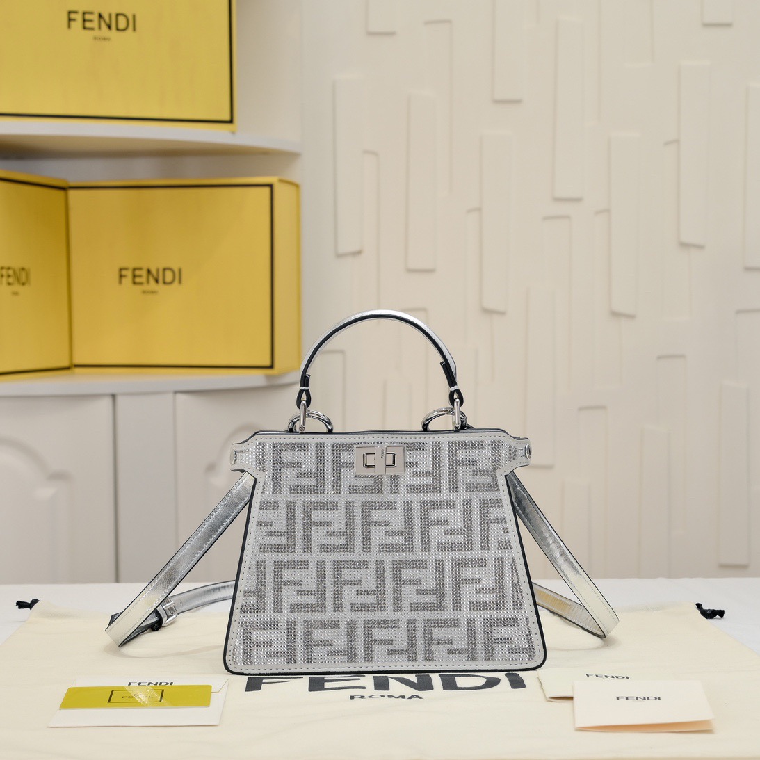 Fendi Peekaboo iseeu petite kitten bag F0042