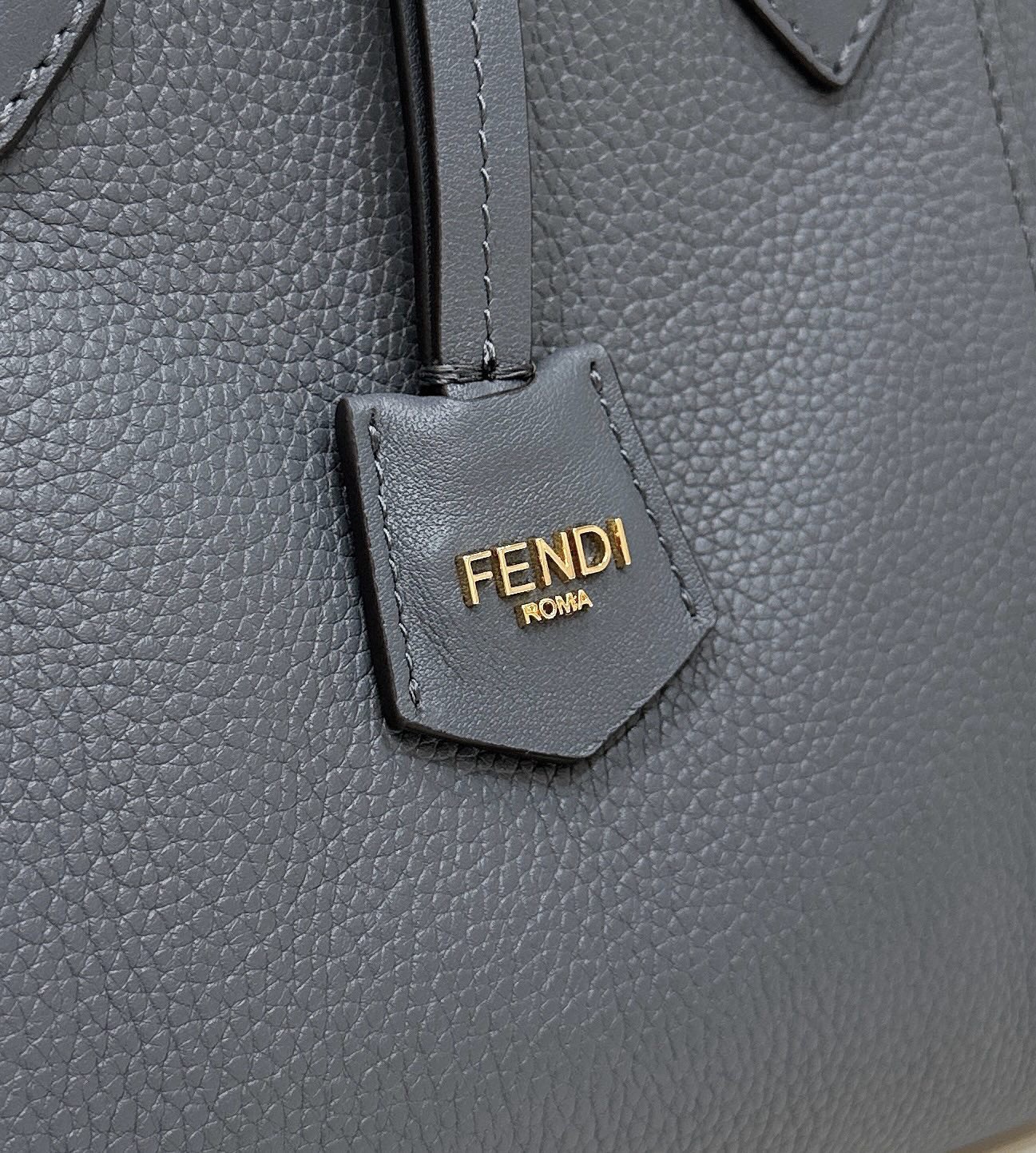 Fendi's new folding bag origami F0059