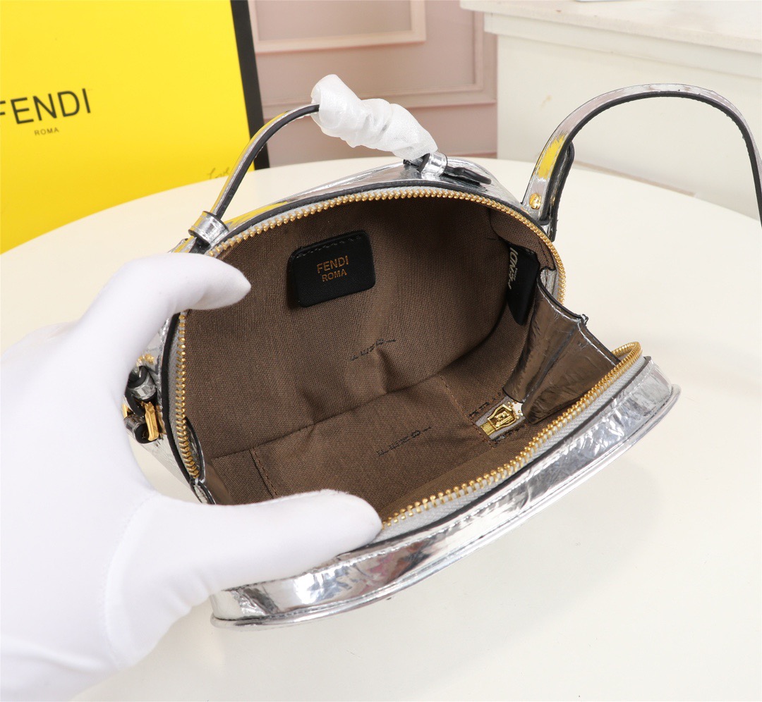 Fendi Camera case F0070