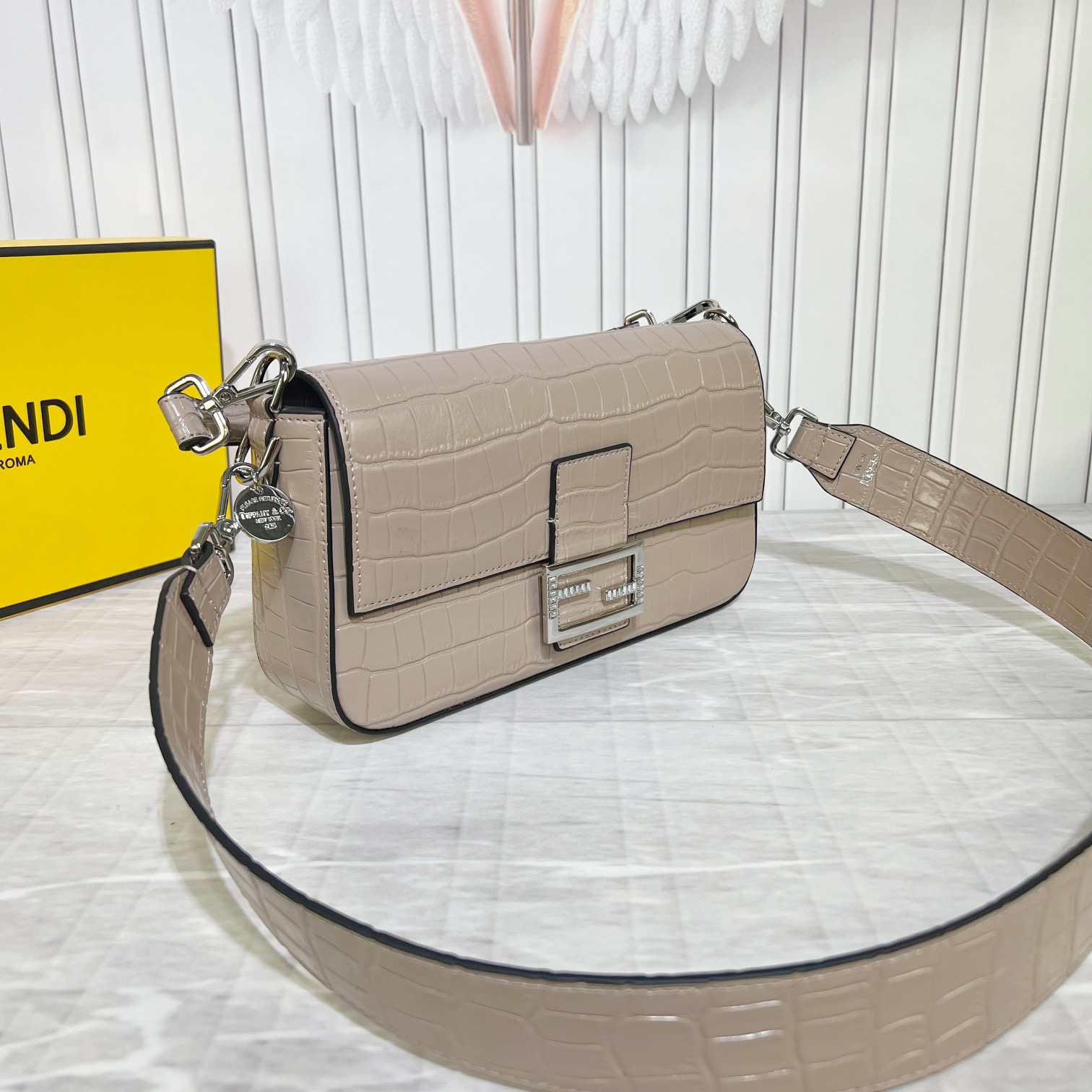 Fendi re-edition baguette handbag F0072