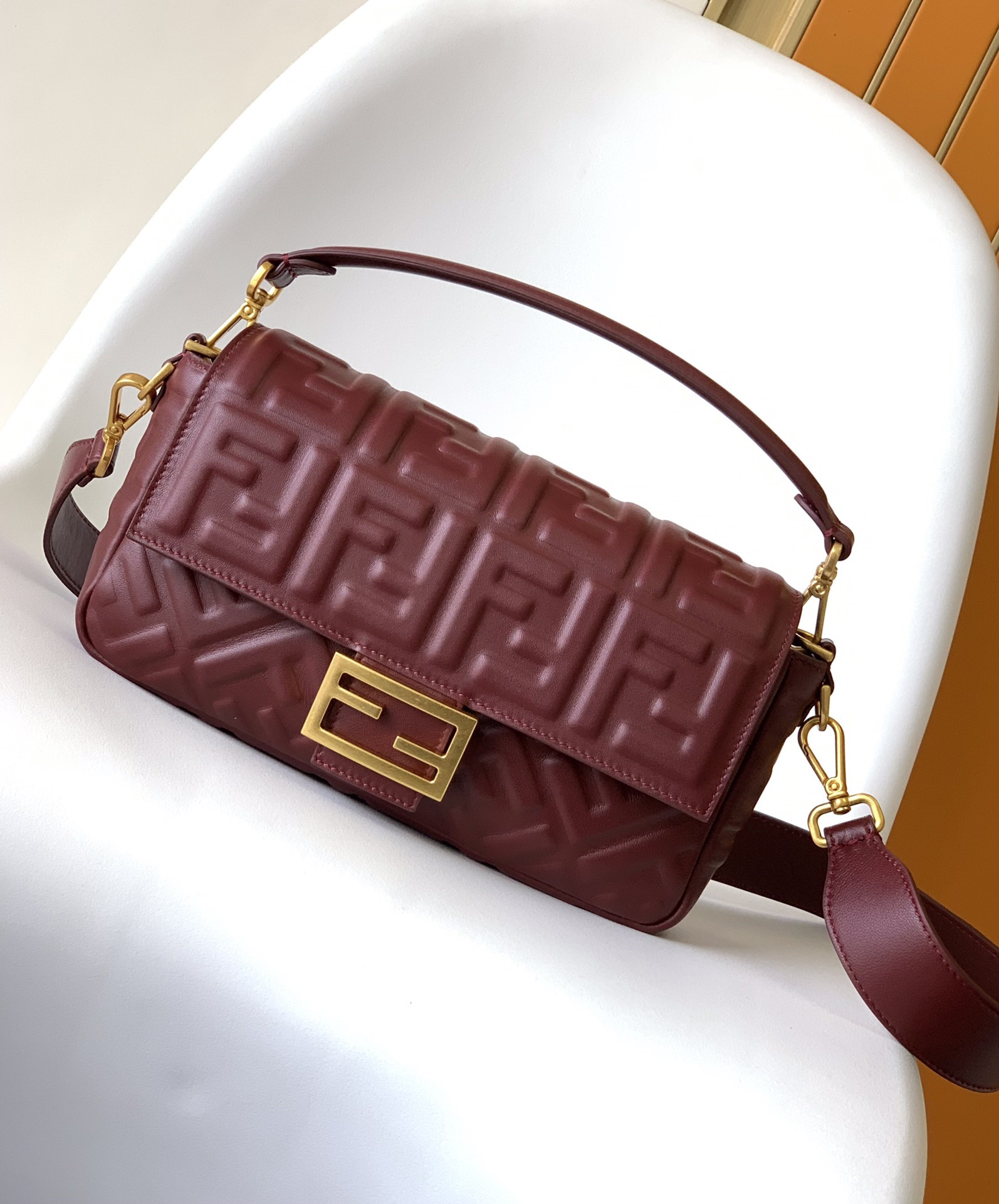 Fendi Baguette MM crossbody bag F0073