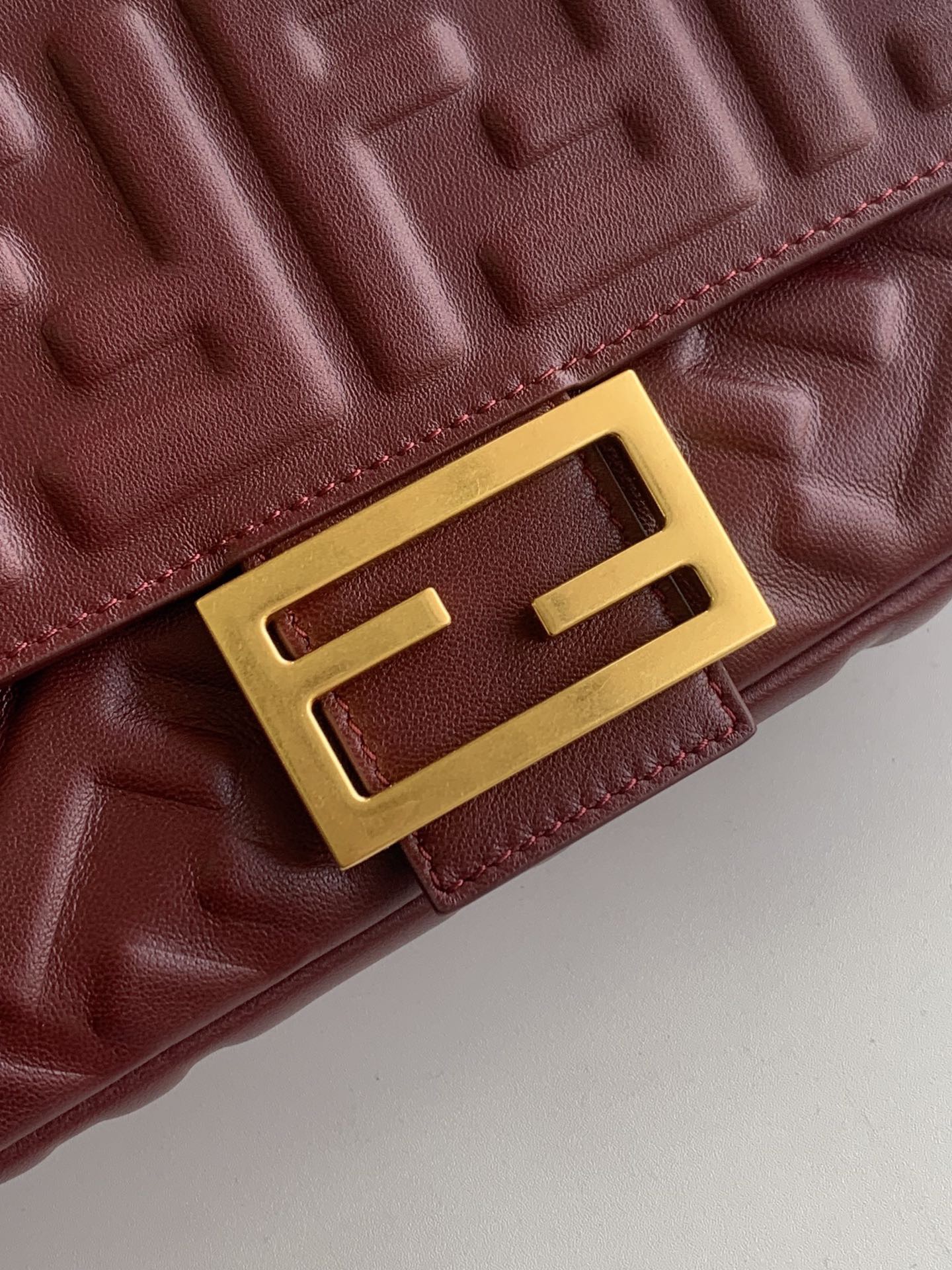 Fendi Baguette MM crossbody bag F0073