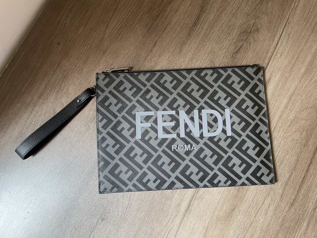 Fendi Clutch F0074