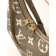 Louis Vuitton's boulogne bag M13224