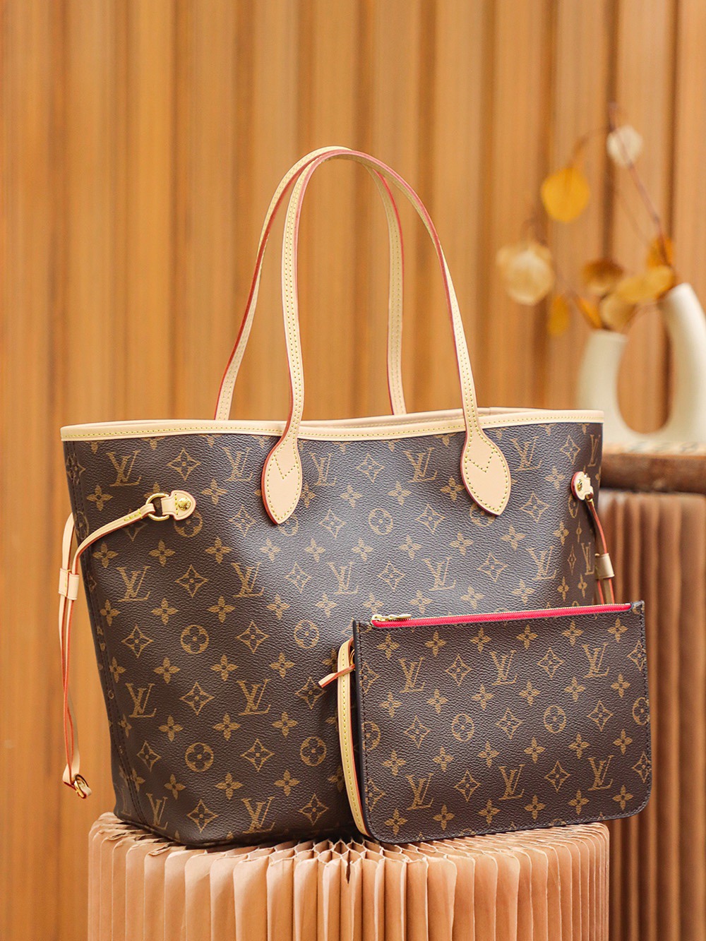 Neverfull MM Cherry M41177