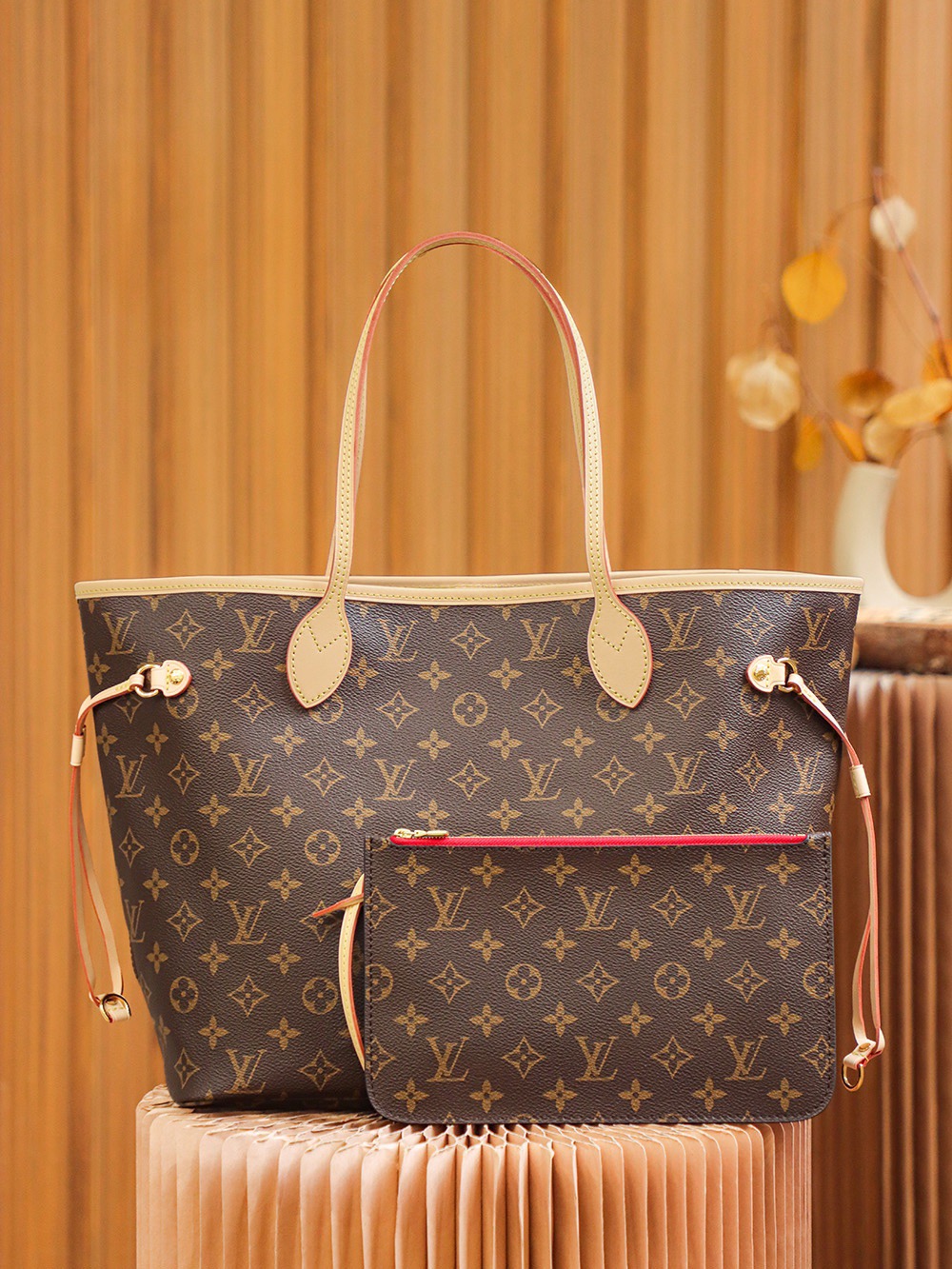 Neverfull MM Cherry M41177