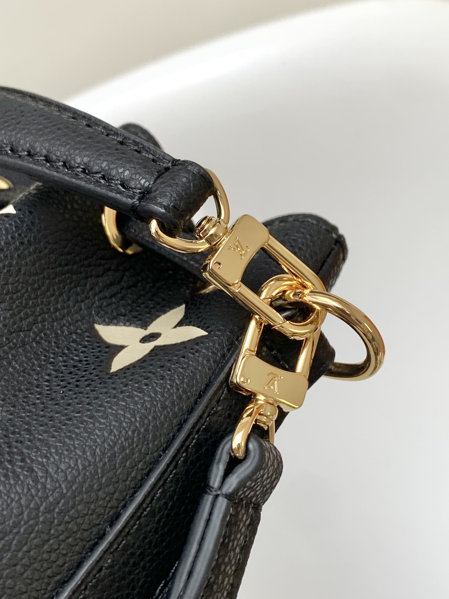 Louis Vuitton's nano noé bag  M46291