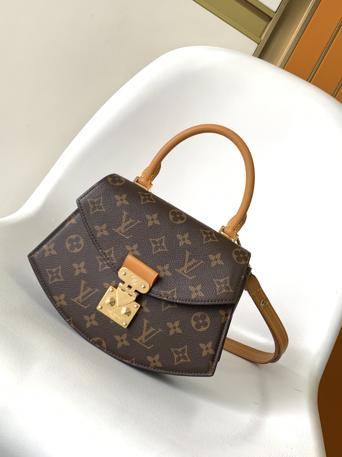 Louis Vuitton 2023 new model M46548