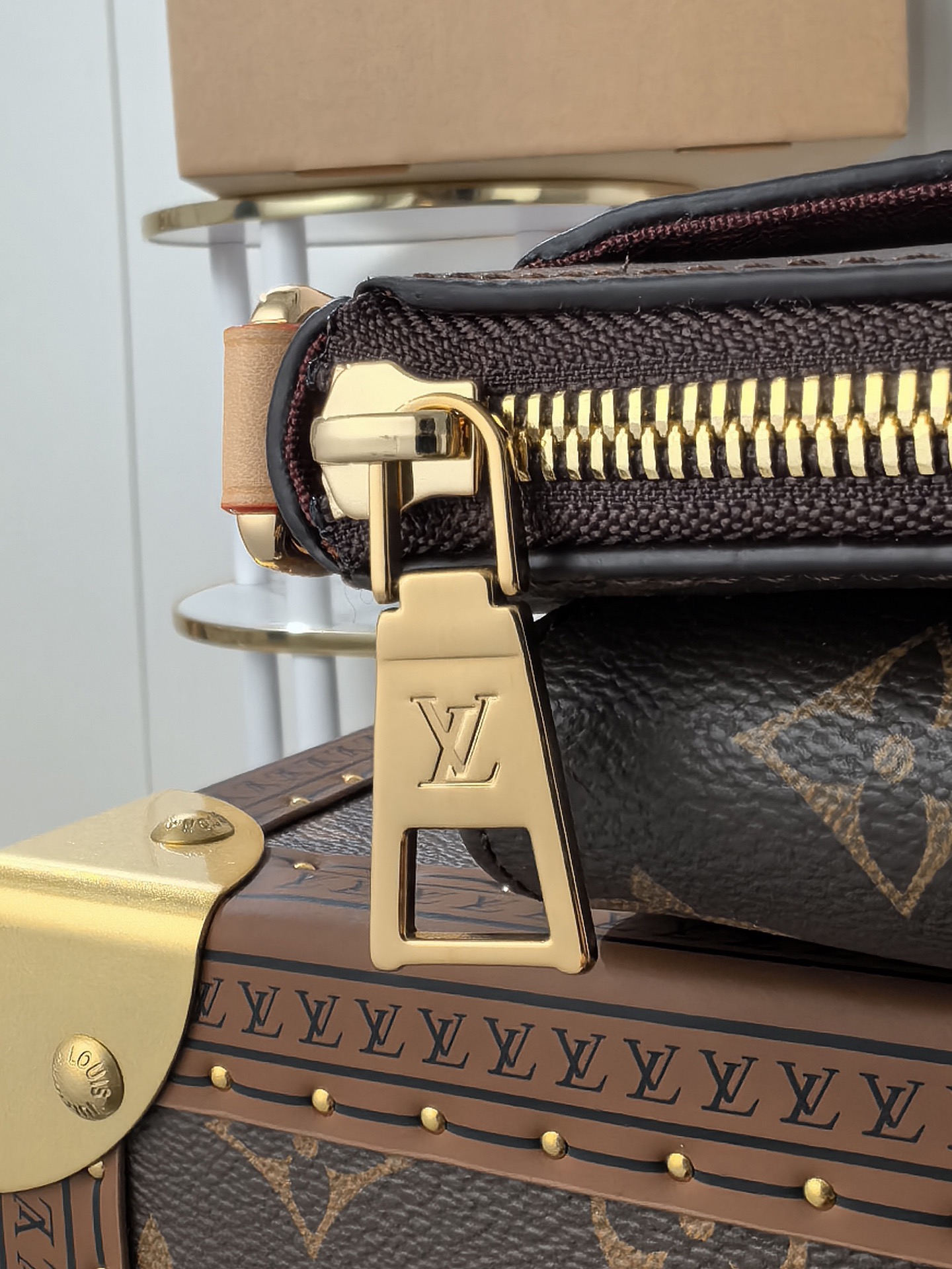 Louis Vuitton vibe bag M46999