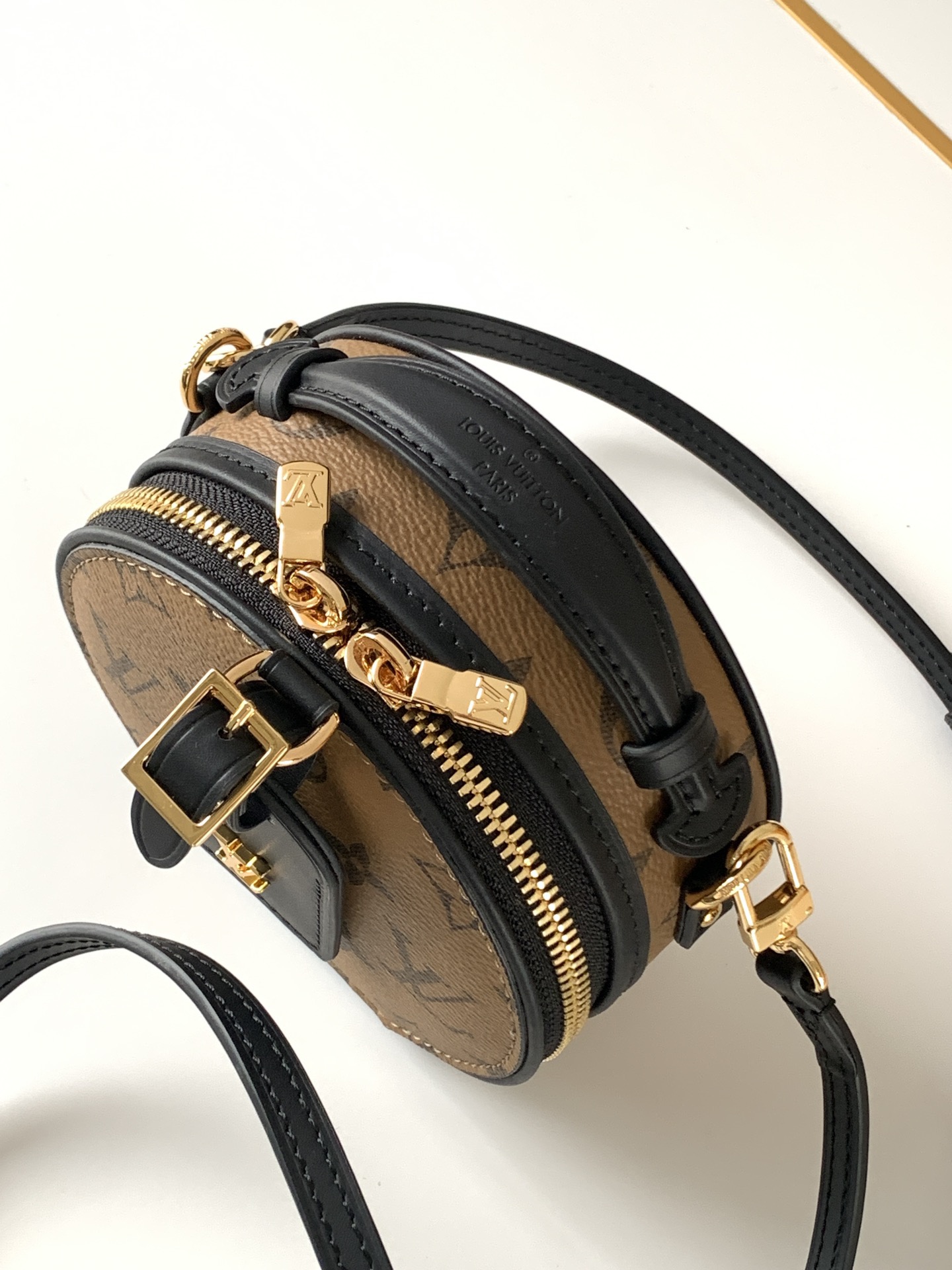 Louis Vuitton's mini boite chapeau bag M68276