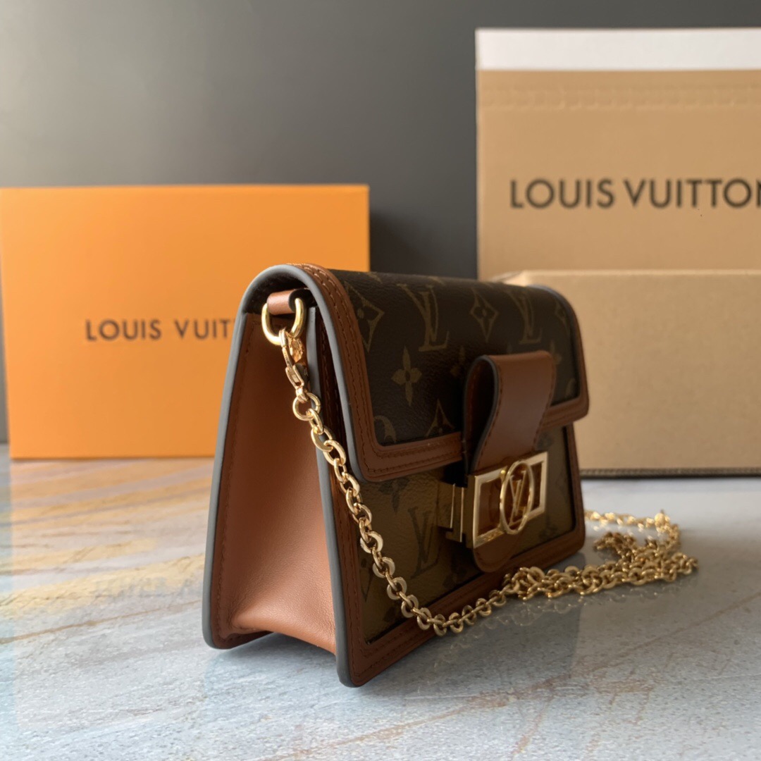 DAUPHINE CHAIN WALLET